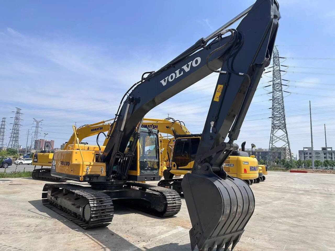 Volvo EC210BLC - Kāpurķēžu ekskavators: foto 3 Volvo EC210BLC - Kāpurķēžu ekskavators: foto 3