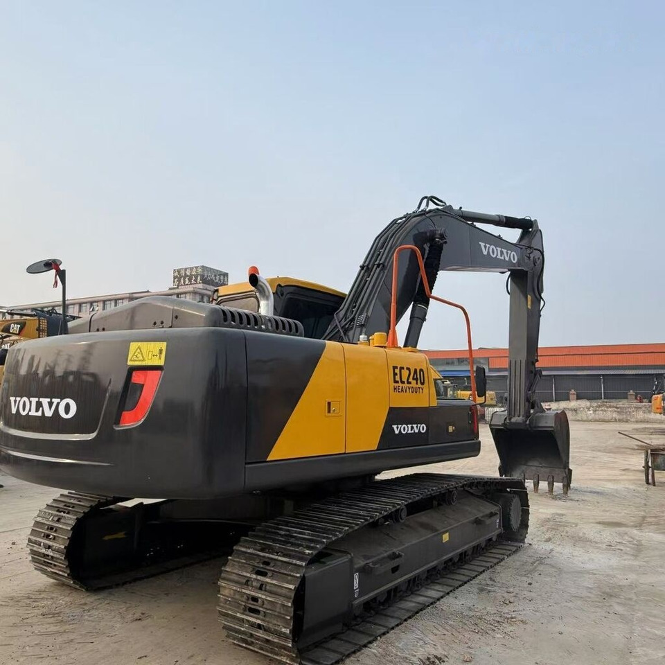 Volvo EC240 - Kāpurķēžu ekskavators: foto 4 Volvo EC240 - Kāpurķēžu ekskavators: foto 4