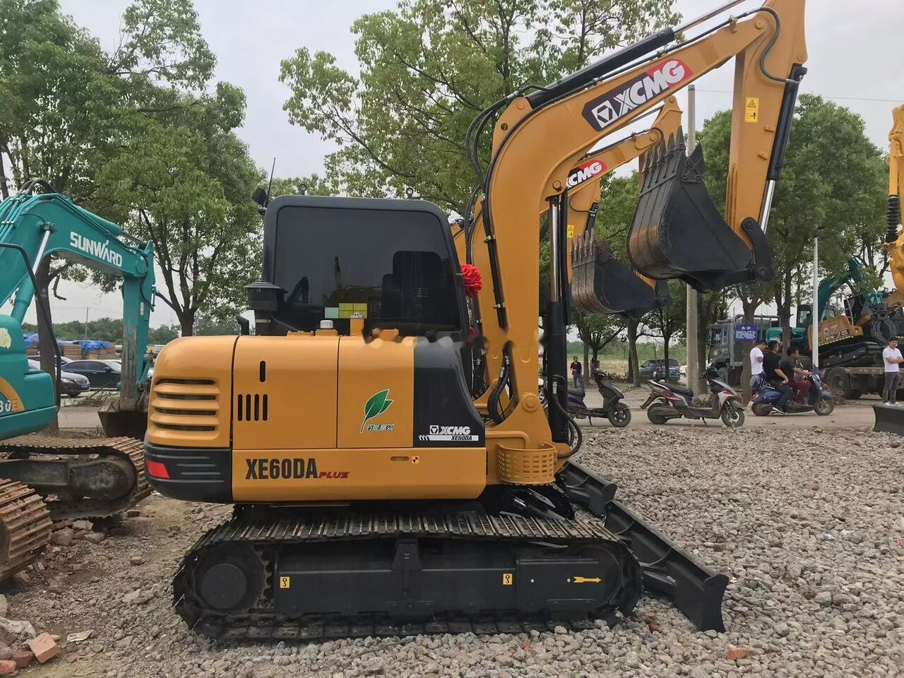 XCMG XE60DA - Mini-ekskavators: foto 1 XCMG XE60DA - Mini-ekskavators: foto 1