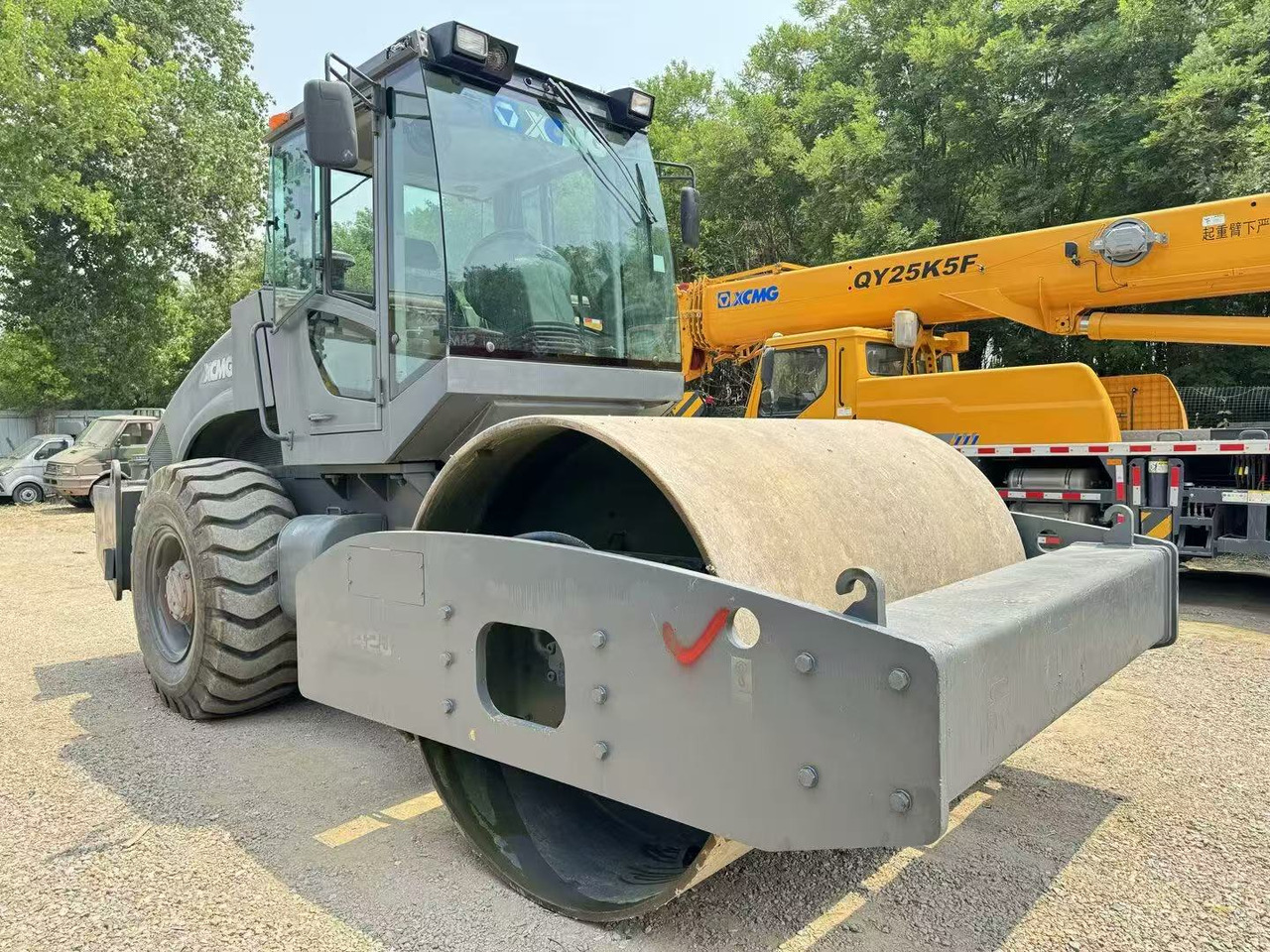 XCMG XS142J - Ceļu veltnis: foto 3 XCMG XS142J - Ceļu veltnis: foto 3