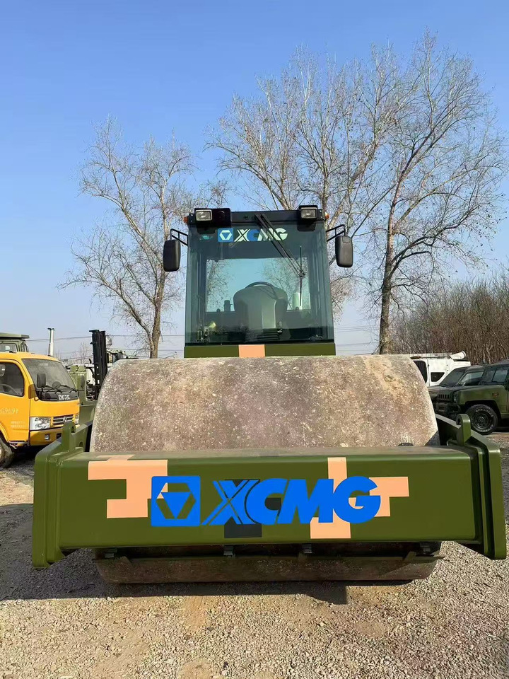 XCMG XS202J - Ceļu veltnis: foto 5 XCMG XS202J - Ceļu veltnis: foto 5