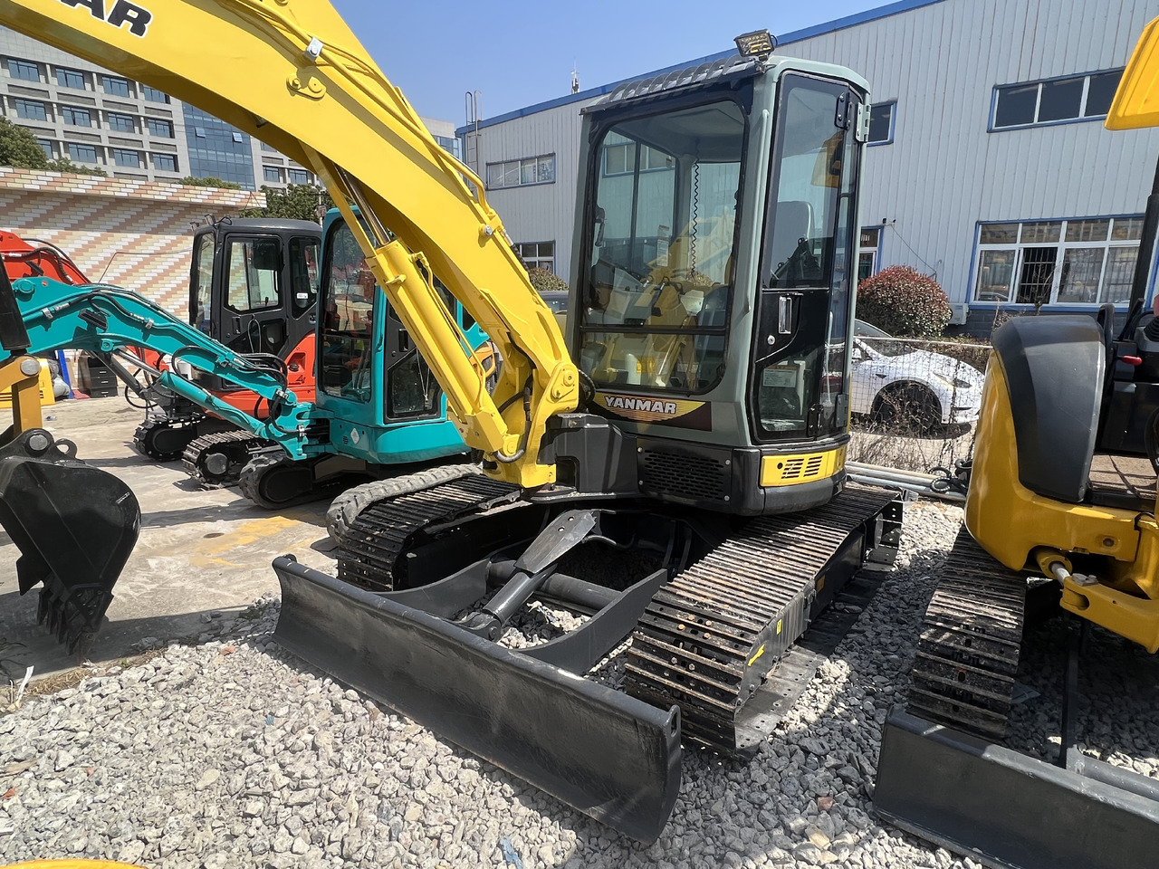 Yanmar Vio55 - Mini-ekskavators: foto 5 Yanmar Vio55 - Mini-ekskavators: foto 5