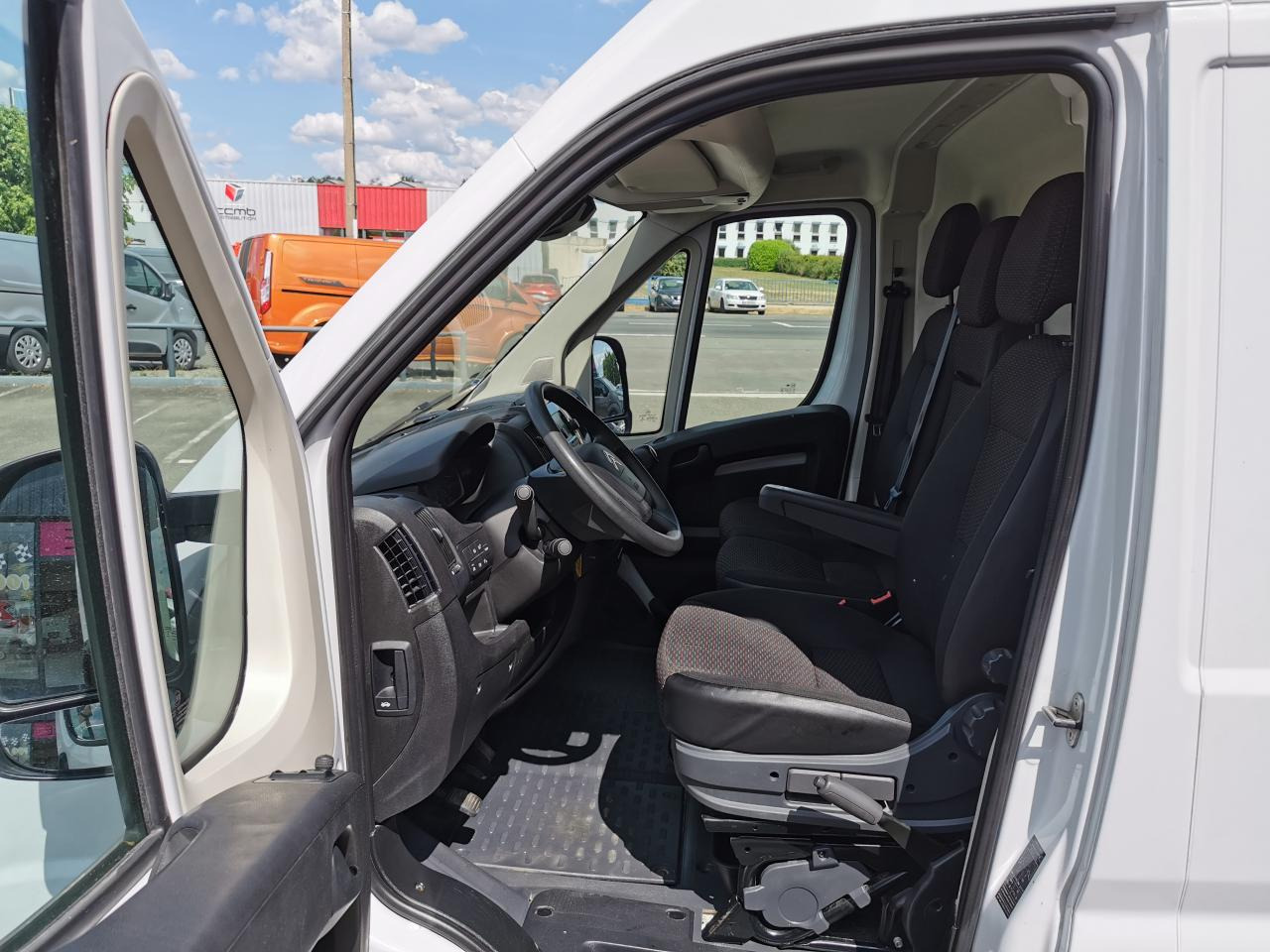 CITROEN Jumper 3.5t L2H2 2.2 HDi S&S - 140 III FOURGON TOLE Fourgon Tolé 35 L2H2 PHASE 3 - Kravas mikroautobuss: foto 5 CITROEN Jumper 3.5t L2H2 2.2 HDi S&S - 140 III FOURGON TOLE Fourgon Tolé 35 L2H2 PHASE 3 - Kravas mikroautobuss: foto 5