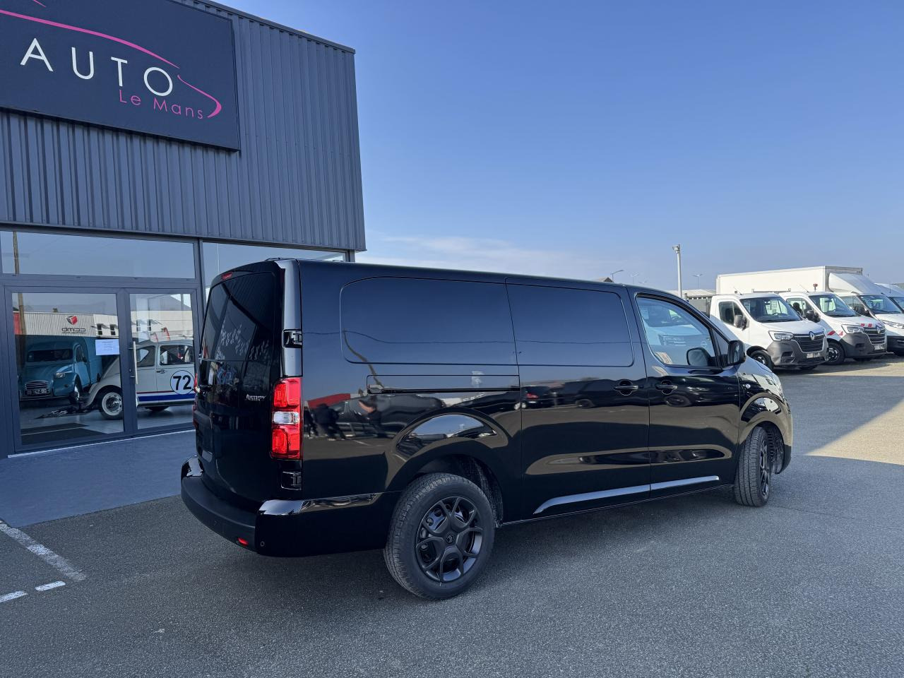 CITROEN Jumpy M 2.0 BlueHDi - 180 S&S - BV EAT8 III FOURGON . PHASE 2 - Kravas mikroautobuss: foto 5 CITROEN Jumpy M 2.0 BlueHDi - 180 S&S - BV EAT8 III FOURGON . PHASE 2 - Kravas mikroautobuss: foto 5