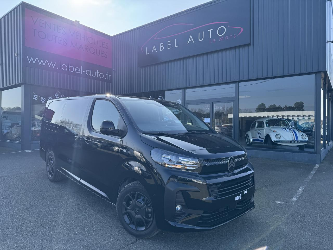 CITROEN Jumpy M 2.0 BlueHDi - 180 S&S - BV EAT8 III FOURGON . PHASE 2 - Kravas mikroautobuss: foto 1 CITROEN Jumpy M 2.0 BlueHDi - 180 S&S - BV EAT8 III FOURGON . PHASE 2 - Kravas mikroautobuss: foto 1