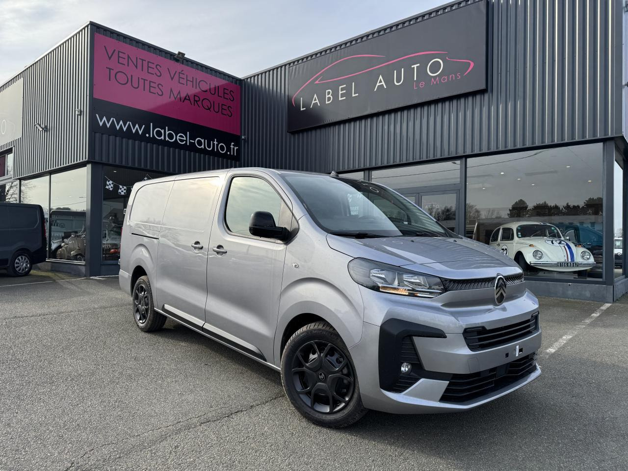 CITROEN Jumpy XL 2.0 BlueHDi - 180 S&S - BV EAT8 III FOURGON . PHASE 2 - Kravas mikroautobuss: foto 1 CITROEN Jumpy XL 2.0 BlueHDi - 180 S&S - BV EAT8 III FOURGON . PHASE 2 - Kravas mikroautobuss: foto 1