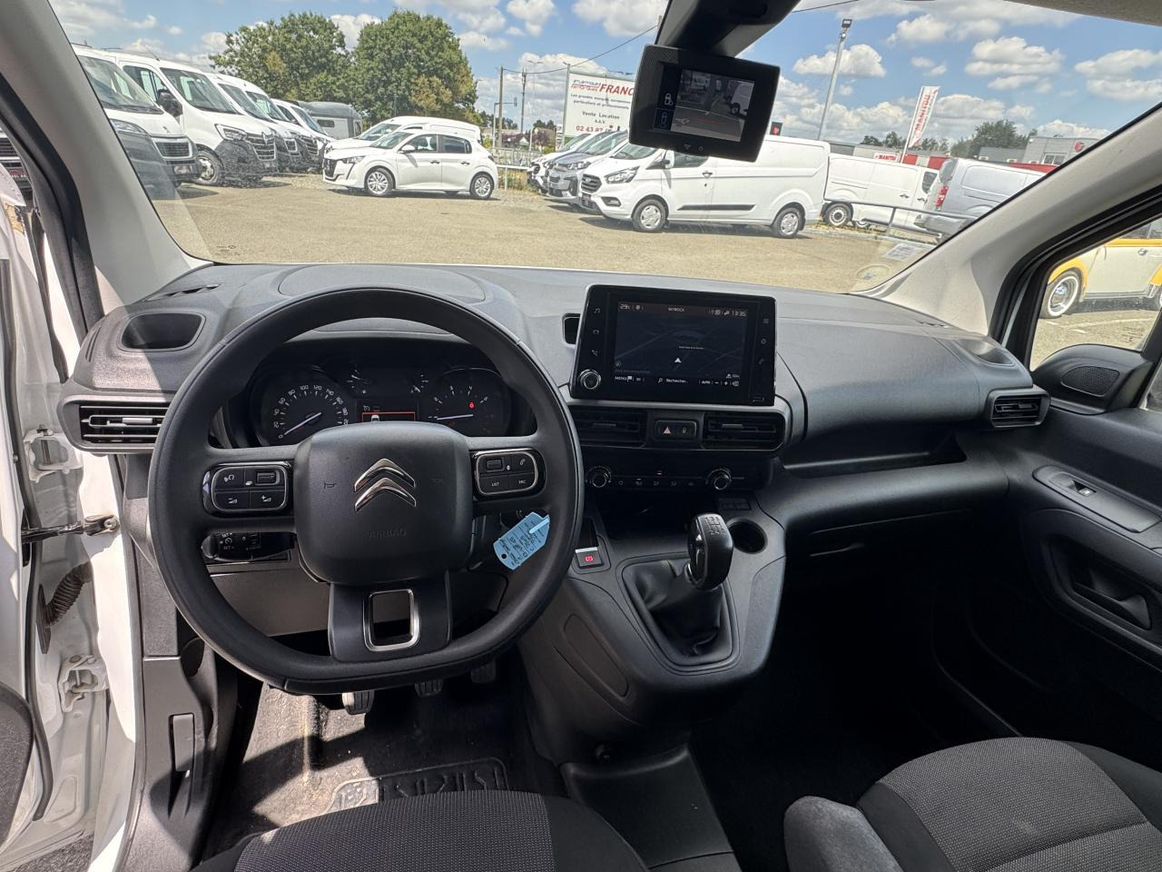 CITROEN berlingo M 650KG BLUEHDI 100 S&S DRIVER BVM5 - Kravas mikroautobuss: foto 3 CITROEN berlingo M 650KG BLUEHDI 100 S&S DRIVER BVM5 - Kravas mikroautobuss: foto 3