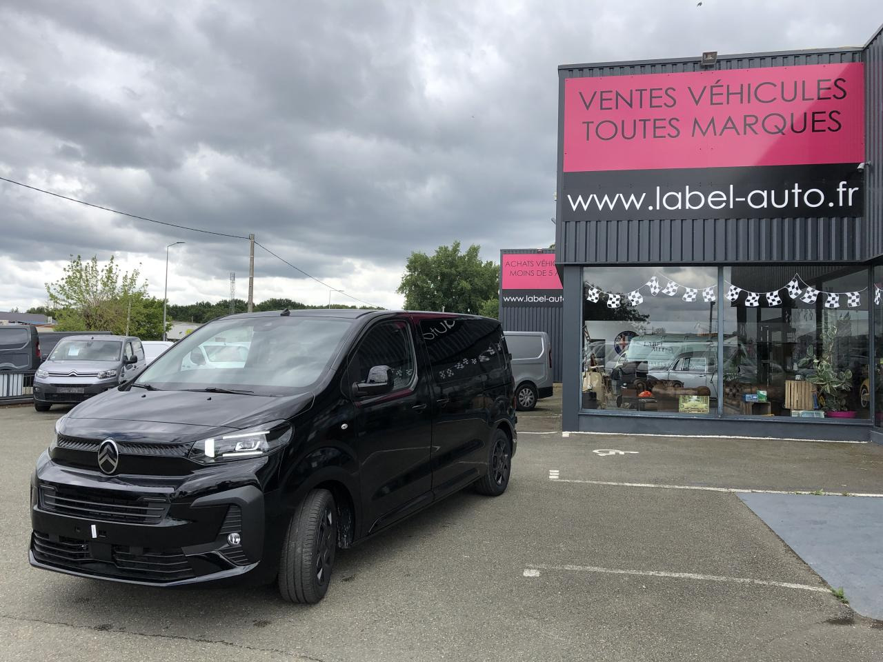 CITROEN jumpy XL 2.0 BLUEHDI 180CH S&S CABINE APPROFONDIE FIXE EAT8 5 PLACES - Kravas mikroautobuss: foto 5 CITROEN jumpy XL 2.0 BLUEHDI 180CH S&S CABINE APPROFONDIE FIXE EAT8 5 PLACES - Kravas mikroautobuss: foto 5