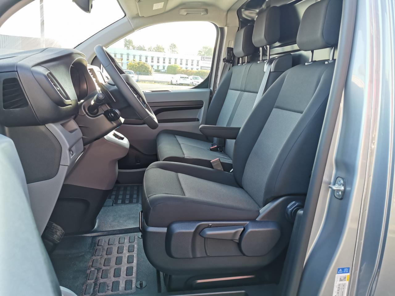 Fiat Scudo XL 2.0 BlueHDi - 145 III 2022 FOURGON Fourgon XL PHASE 1 - Kravas mikroautobuss: foto 5 Fiat Scudo XL 2.0 BlueHDi - 145 III 2022 FOURGON Fourgon XL PHASE 1 - Kravas mikroautobuss: foto 5