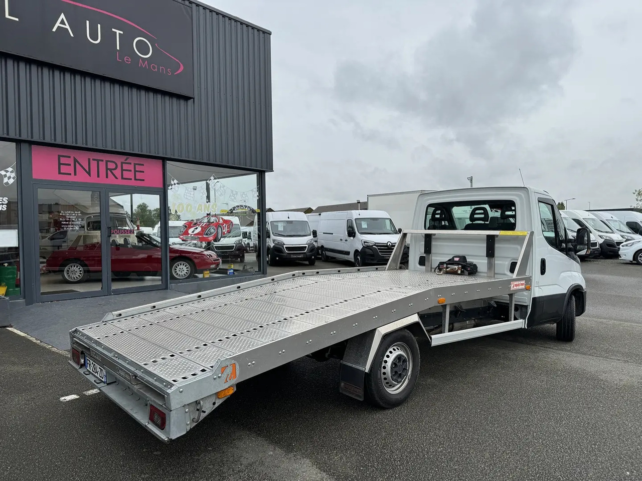 Iveco Daily 35S16H3.0 D EMPATTEMENT 4100 - Auto evakuators: foto 5 Iveco Daily 35S16H3.0 D EMPATTEMENT 4100 - Auto evakuators: foto 5
