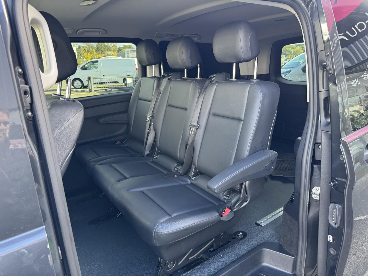 MERCEDES Vito TOURER Extra Long 3.05t 119 CDI BlueEfficiency - BVA 9G-Tronic Propulsion MIXTO - BM 447 first - Kravas mikroautobuss: foto 4 MERCEDES Vito TOURER Extra Long 3.05t 119 CDI BlueEfficiency - BVA 9G-Tronic Propulsion MIXTO - BM 447 first - Kravas mikroautobuss: foto 4