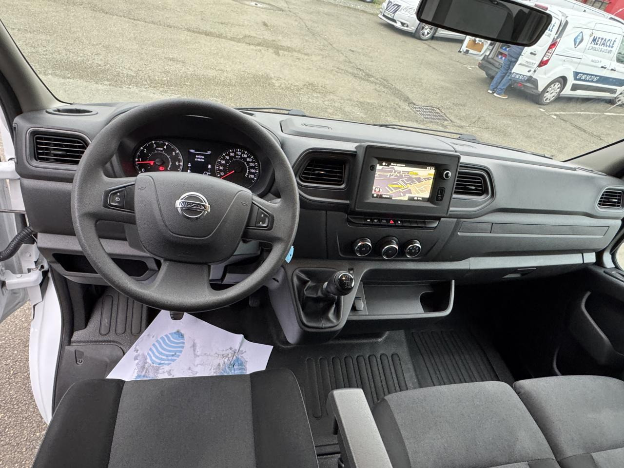 NISSAN Interstar Acenta 3.5t L4H1 2.3 dCi 165Ch CHASSIS CABINE BACHE - Furgons ar tentu: foto 3 NISSAN Interstar Acenta 3.5t L4H1 2.3 dCi 165Ch CHASSIS CABINE BACHE - Furgons ar tentu: foto 3