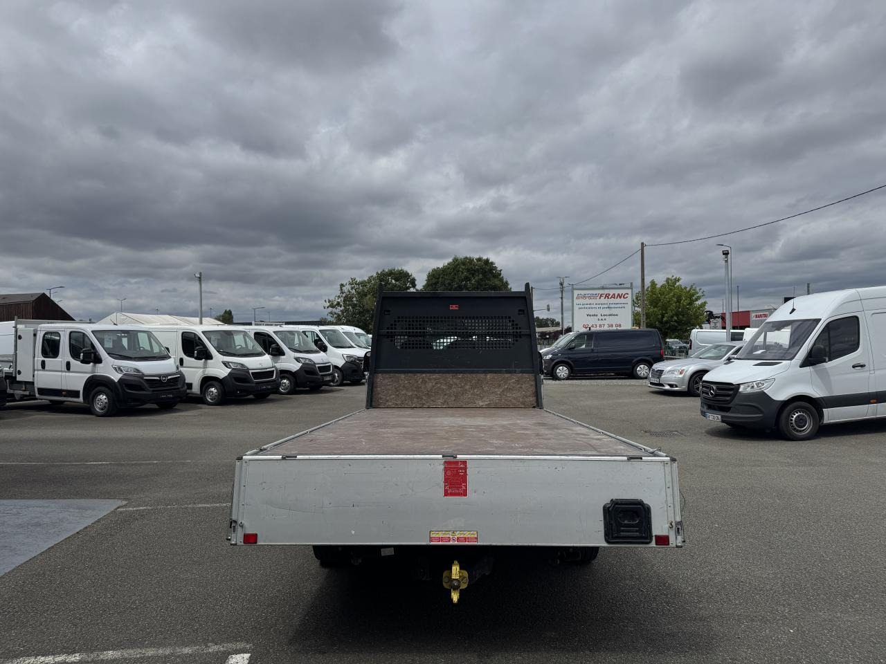 PEUGEOT BOXER 3T5 PLATEAU 4M20 2.2 HDI 140 CH PREMIUM - Automašīna ar kravas platformu: foto 2 PEUGEOT BOXER 3T5 PLATEAU 4M20 2.2 HDI 140 CH PREMIUM - Automašīna ar kravas platformu: foto 2