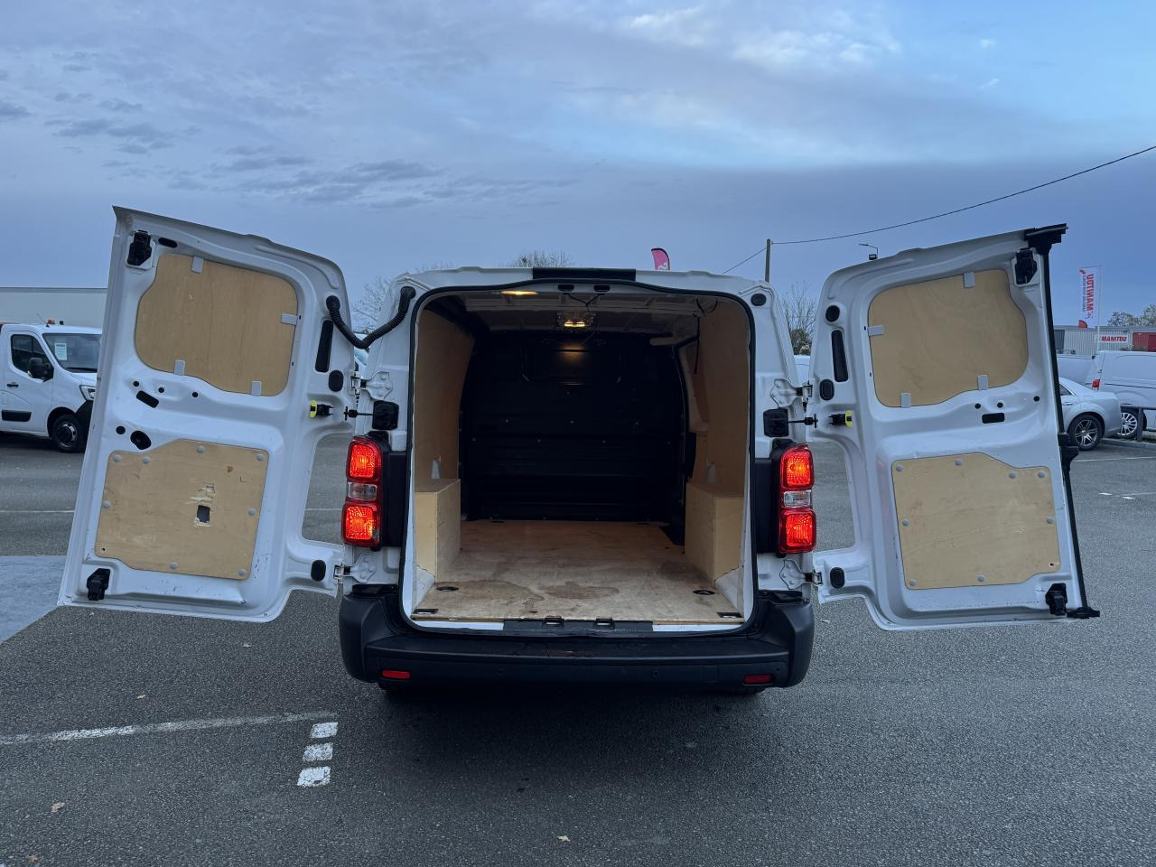 PEUGEOT EXPERT LONG 2.0 HDI 145CH ASPHALT - Kravas mikroautobuss: foto 2 PEUGEOT EXPERT LONG 2.0 HDI 145CH ASPHALT - Kravas mikroautobuss: foto 2