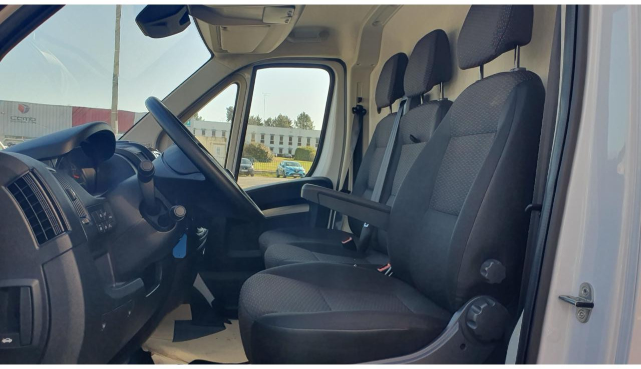Peugeot Boxer 3.5t L2H2 2.2 HDi 140CH - Kravas mikroautobuss: foto 5 Peugeot Boxer 3.5t L2H2 2.2 HDi 140CH - Kravas mikroautobuss: foto 5