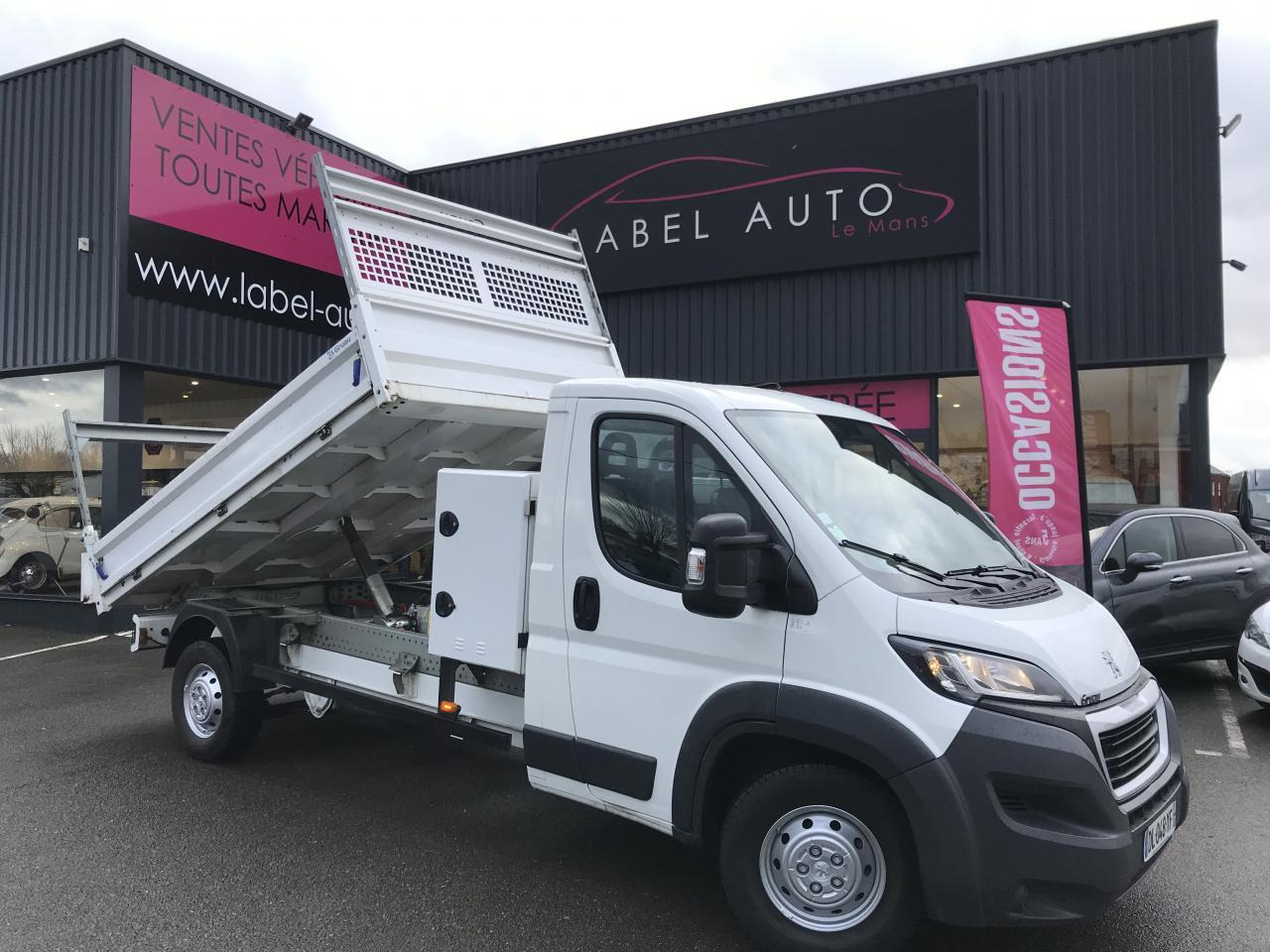 Peugeot Boxer ASPHALT 335 L3 2.2 BlueHDi S&S - 165 III CHASSIS CABINE BENNE COFFRE - Komercauto pašizgāzējs: foto 1 Peugeot Boxer ASPHALT 335 L3 2.2 BlueHDi S&S - 165 III CHASSIS CABINE BENNE COFFRE - Komercauto pašizgāzējs: foto 1