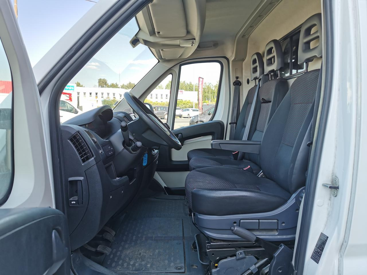 Peugeot Boxer L3H2 3.5 140CH BLUEHDI S&S PACK ASPHALT CONNECT - Kravas mikroautobuss: foto 5 Peugeot Boxer L3H2 3.5 140CH BLUEHDI S&S PACK ASPHALT CONNECT - Kravas mikroautobuss: foto 5