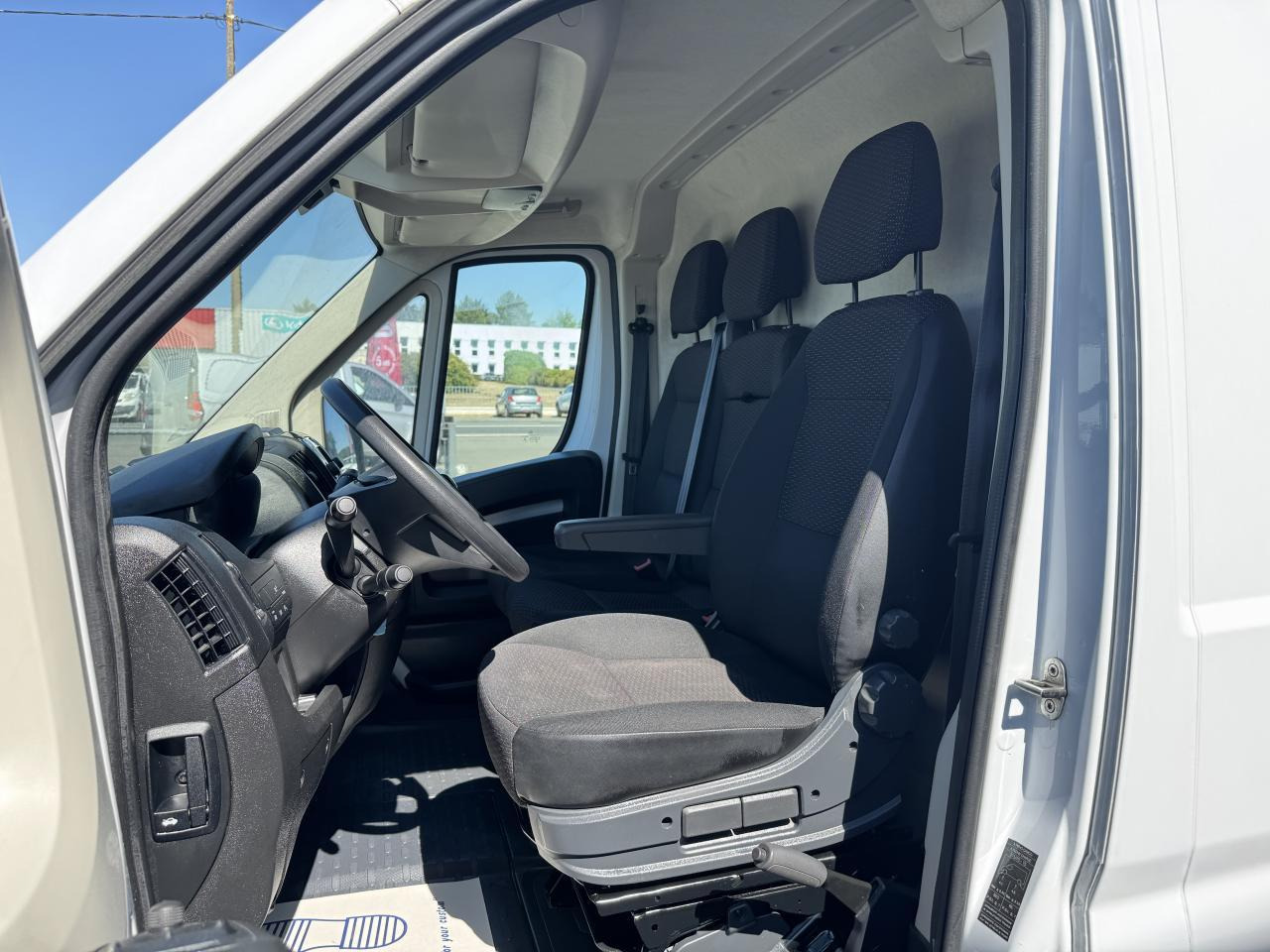 Peugeot Boxer L3H2 3.5 140CH BLUEHDI S&S PACK ASPHALT CONNECT - Kravas mikroautobuss: foto 4 Peugeot Boxer L3H2 3.5 140CH BLUEHDI S&S PACK ASPHALT CONNECT - Kravas mikroautobuss: foto 4