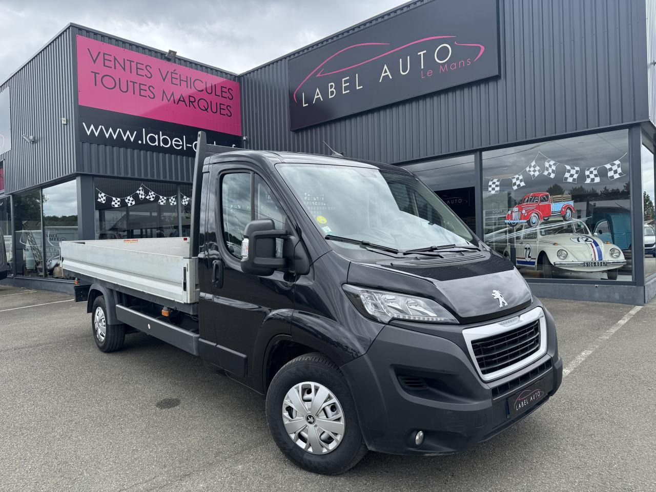 Peugeot Boxer PEUGEOT 3T5 PLATEAU 4M20 2.2 HDI 140 CH PREMIUM - Automašīna ar kravas platformu: foto 4 Peugeot Boxer PEUGEOT 3T5 PLATEAU 4M20 2.2 HDI 140 CH PREMIUM - Automašīna ar kravas platformu: foto 4