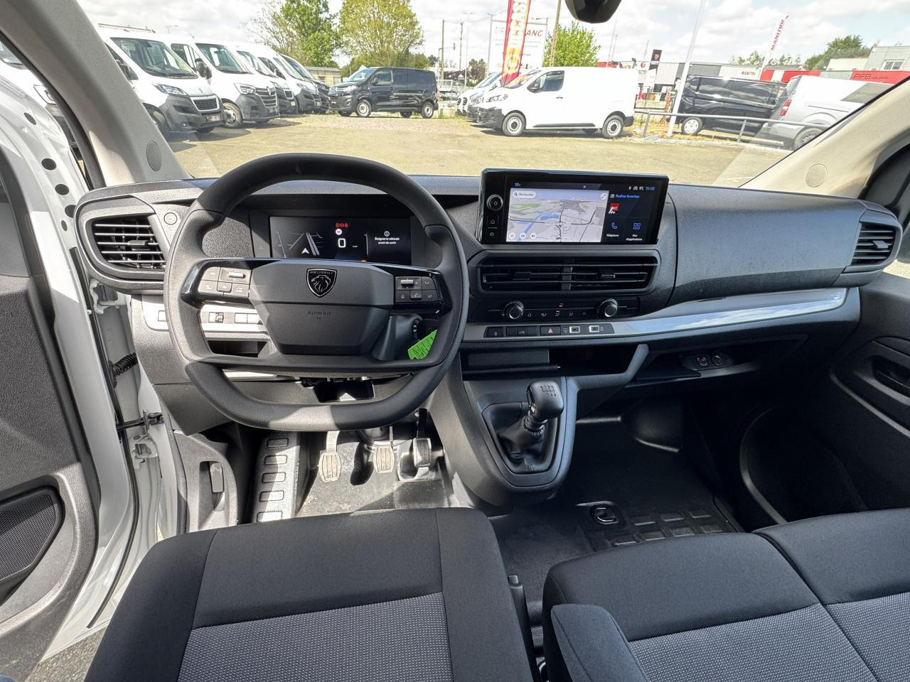 Peugeot Expert M 2.0 BLUEHDI 145CH PACK PREMIUM CONNECT - Kravas mikroautobuss: foto 4 Peugeot Expert M 2.0 BLUEHDI 145CH PACK PREMIUM CONNECT - Kravas mikroautobuss: foto 4