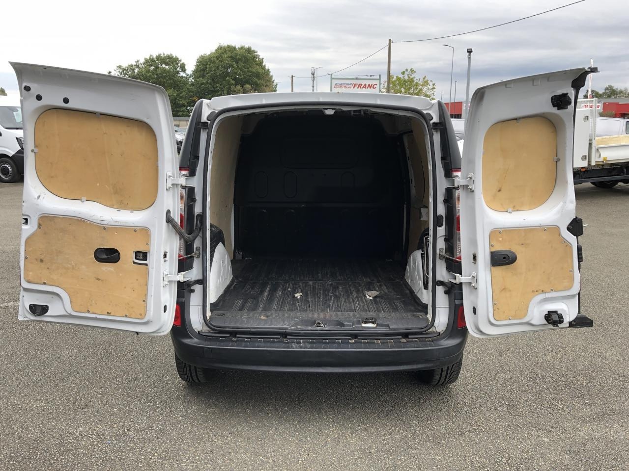 RENAULT KANGOO 1.5 DCI 80CH CONFORT - Kravas mikroautobuss: foto 3 RENAULT KANGOO 1.5 DCI 80CH CONFORT - Kravas mikroautobuss: foto 3