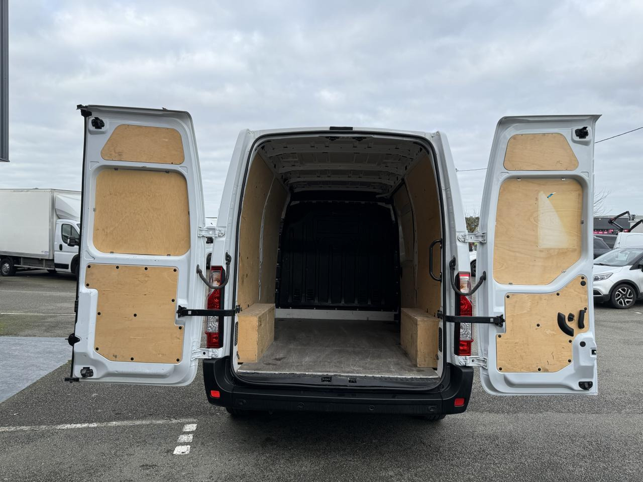 RENAULT MASTER 3T3 L2H2 2.3 DCI 135CH CONFORT - Kravas mikroautobuss: foto 3 RENAULT MASTER 3T3 L2H2 2.3 DCI 135CH CONFORT - Kravas mikroautobuss: foto 3