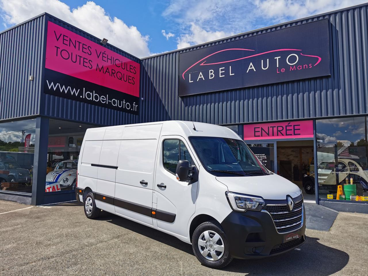RENAULT Master Confort F3500 L3H2 2.3 Blue dCi - 135 III FOURGON Fourgon L3H2 Traction PHASE 3 - Kravas mikroautobuss: foto 1 RENAULT Master Confort F3500 L3H2 2.3 Blue dCi - 135 III FOURGON Fourgon L3H2 Traction PHASE 3 - Kravas mikroautobuss: foto 1