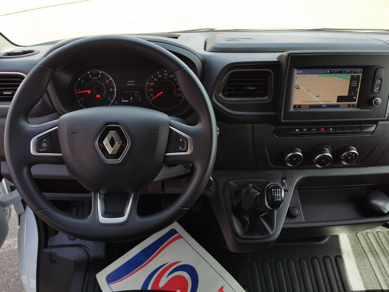 RENAULT Master Confort F3500 L3H2 2.3 Blue dCi - 135 III FOURGON Fourgon L3H2 Traction PHASE 3 - Kravas mikroautobuss: foto 4 RENAULT Master Confort F3500 L3H2 2.3 Blue dCi - 135 III FOURGON Fourgon L3H2 Traction PHASE 3 - Kravas mikroautobuss: foto 4