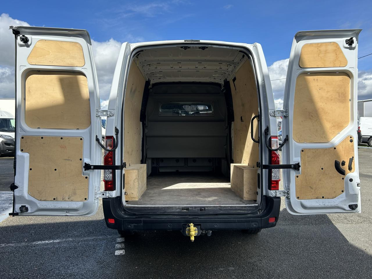 RENAULT Master Confort F3500 L3H2 2.3 dCi - 135 III CABINE APPROFONDIE Cabine approfondie L3H2 Traction PHA - Kravas mikroautobuss: foto 4 RENAULT Master Confort F3500 L3H2 2.3 dCi - 135 III CABINE APPROFONDIE Cabine approfondie L3H2 Traction PHA - Kravas mikroautobuss: foto 4