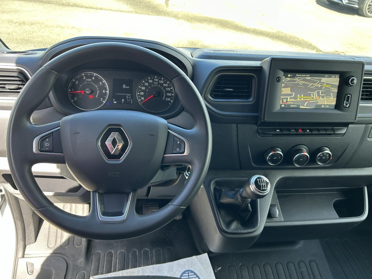 RENAULT Master Confort F3500 L3H2 2.3 dCi - 135 III CABINE APPROFONDIE Cabine approfondie L3H2 Traction PHA - Kravas mikroautobuss: foto 5 RENAULT Master Confort F3500 L3H2 2.3 dCi - 135 III CABINE APPROFONDIE Cabine approfondie L3H2 Traction PHA - Kravas mikroautobuss: foto 5