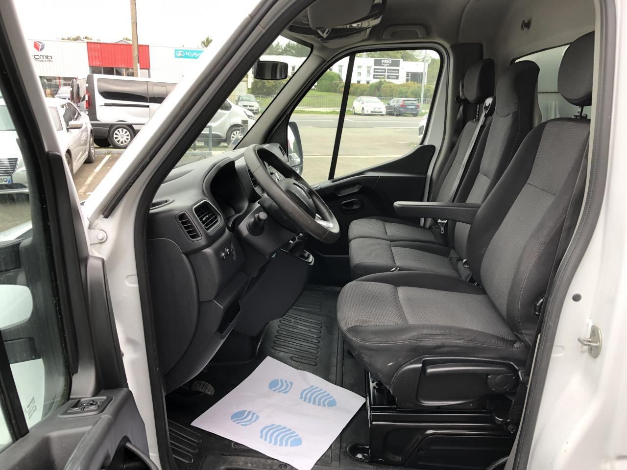 RENAULT Master Confort R3500RJ L3 2.3 dCi - 145 Petite Série III TRANSPORTS SPECIFIQUES BENNE Benne - Komercauto pašizgāzējs: foto 4 RENAULT Master Confort R3500RJ L3 2.3 dCi - 145 Petite Série III TRANSPORTS SPECIFIQUES BENNE Benne - Komercauto pašizgāzējs: foto 4