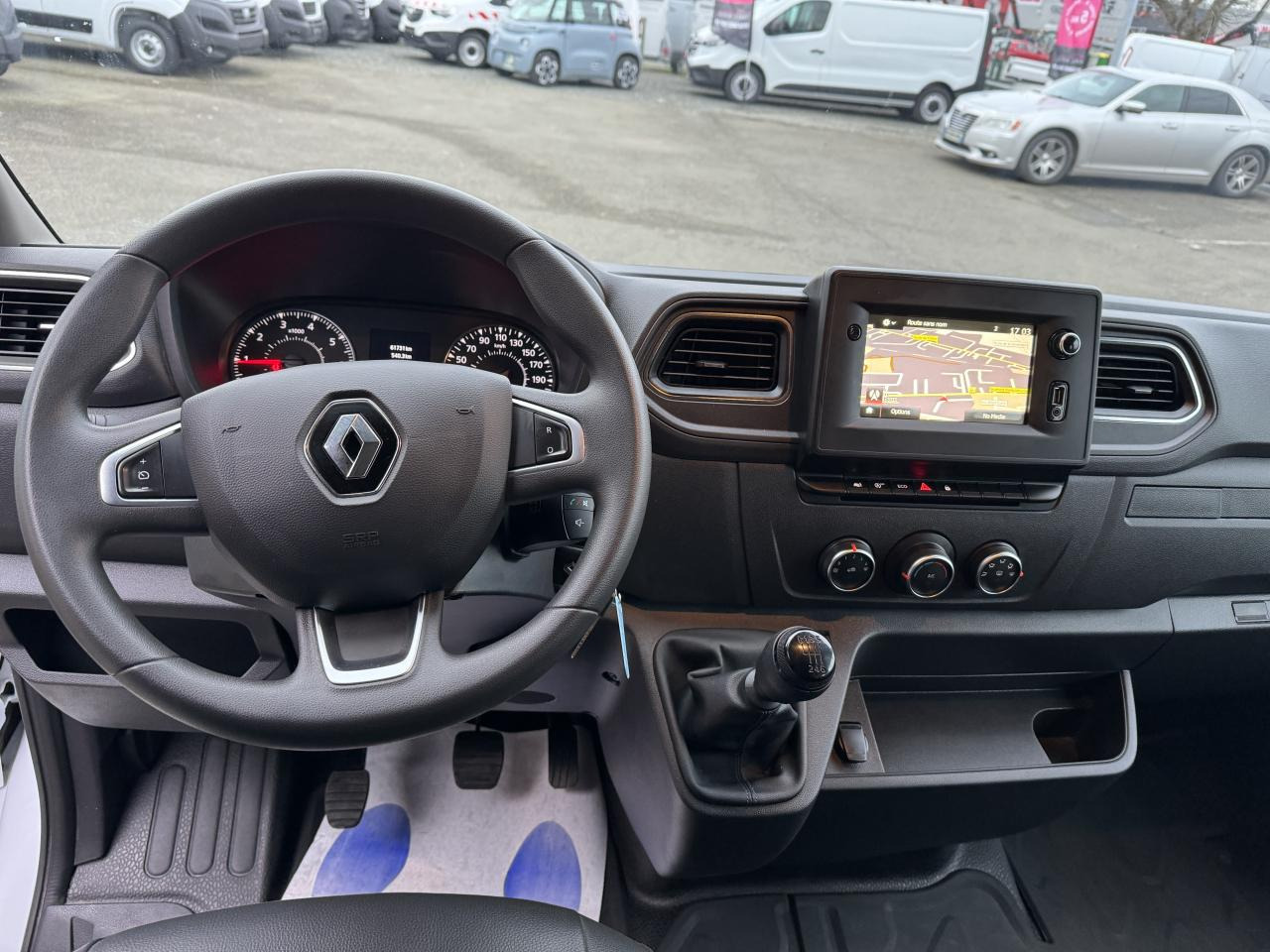RENAULT Master Confort R3500RJ L3H2 2.3DCI 165CH CABINE APPROFONDIE 6 PLACES - Kravas mikroautobuss: foto 4 RENAULT Master Confort R3500RJ L3H2 2.3DCI 165CH CABINE APPROFONDIE 6 PLACES - Kravas mikroautobuss: foto 4