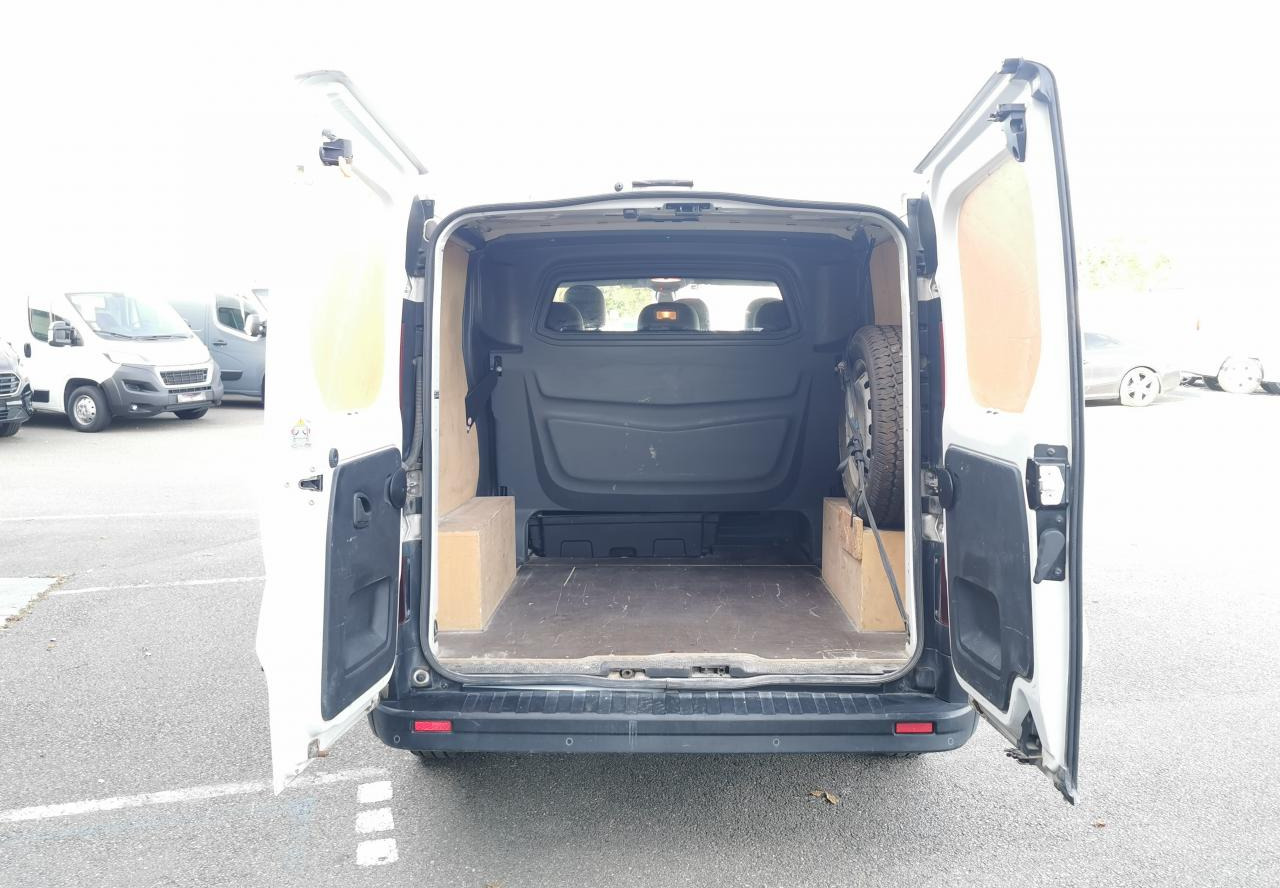 RENAULT Trafic L2H1 2.0 dCi 120ch CABINE APPROFONDIE Confort 6 places - Kravas mikroautobuss: foto 4 RENAULT Trafic L2H1 2.0 dCi 120ch CABINE APPROFONDIE Confort 6 places - Kravas mikroautobuss: foto 4