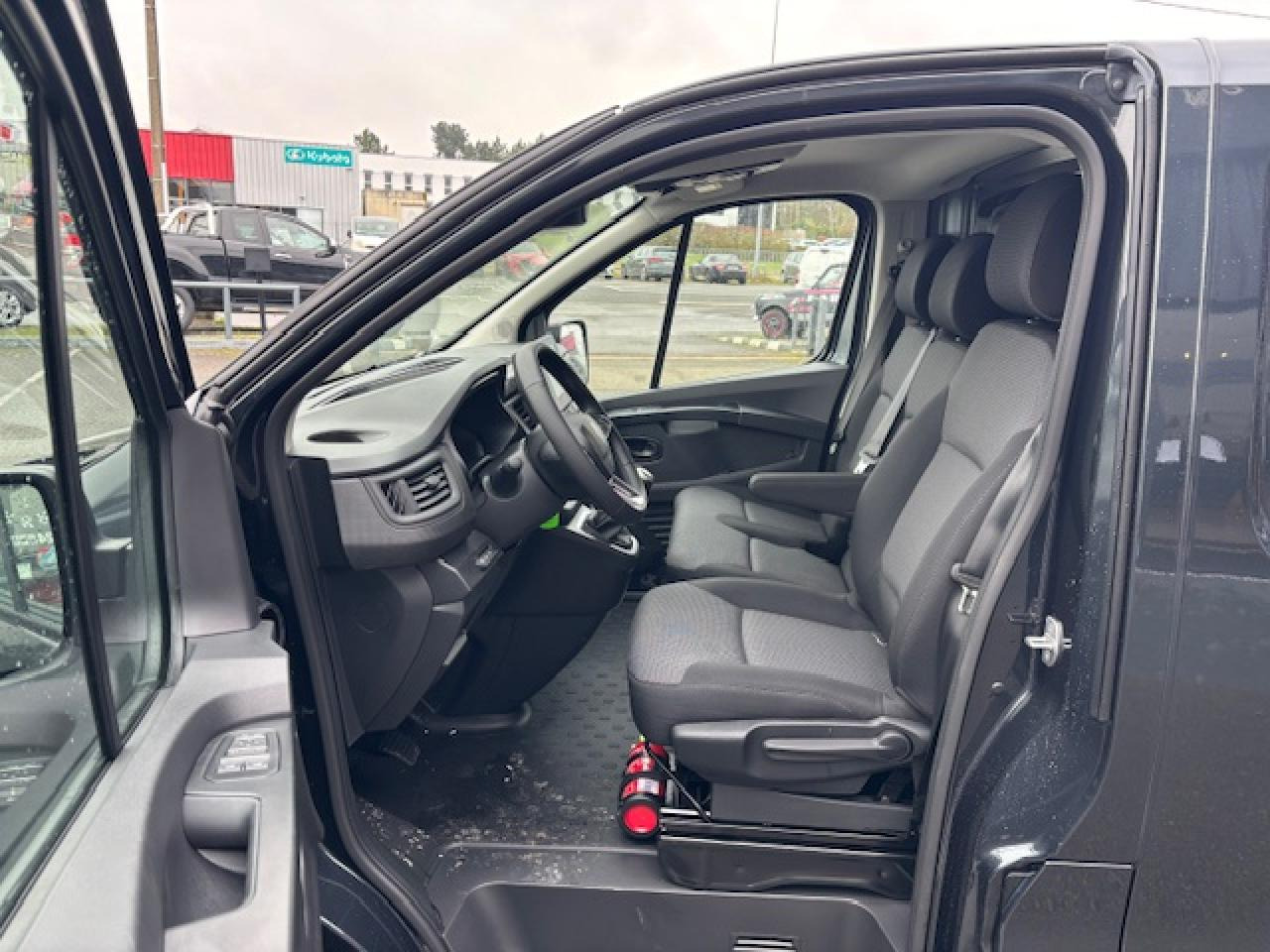 RENAULT Trafic L2H1 3000 Kg 2.0 Blue dCi - 150 2024 III FOURGON Fourgon Advance L2H1 PHASE 3 - Kravas mikroautobuss: foto 5 RENAULT Trafic L2H1 3000 Kg 2.0 Blue dCi - 150 2024 III FOURGON Fourgon Advance L2H1 PHASE 3 - Kravas mikroautobuss: foto 5