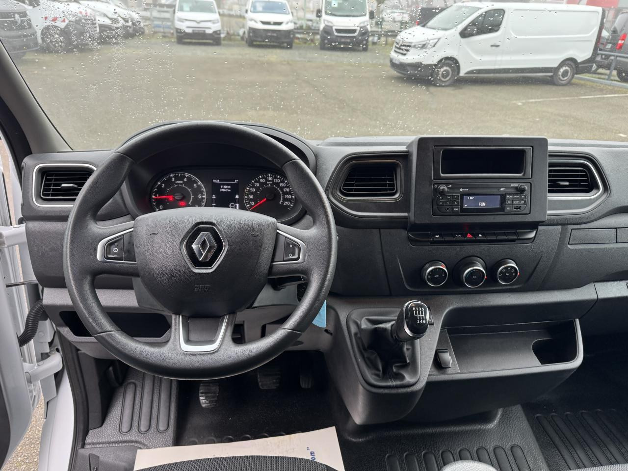 Renault Master 20M3 HAYON Confort F3500 L3 2.3 dCi 145CH - Furgons ar slēgtā virsbūve: foto 4 Renault Master 20M3 HAYON Confort F3500 L3 2.3 dCi 145CH - Furgons ar slēgtā virsbūve: foto 4