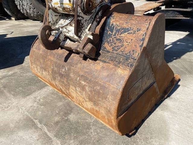 Kāpurķēžu ekskavators CAT 330 F: foto 18 Kāpurķēžu ekskavators CAT 330 F: foto 18