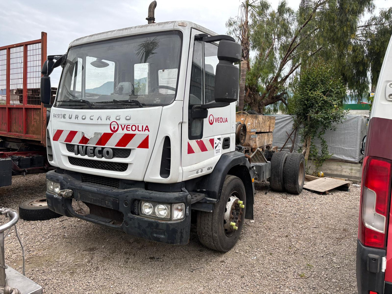 IVECO eurocargo 180e28 - Šasija kravas automašīna: foto 5 IVECO eurocargo 180e28 - Šasija kravas automašīna: foto 5
