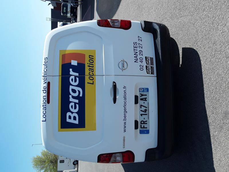 OPEL COMBO 100CV 3m3 - Mazs furgons: foto 4 OPEL COMBO 100CV 3m3 - Mazs furgons: foto 4