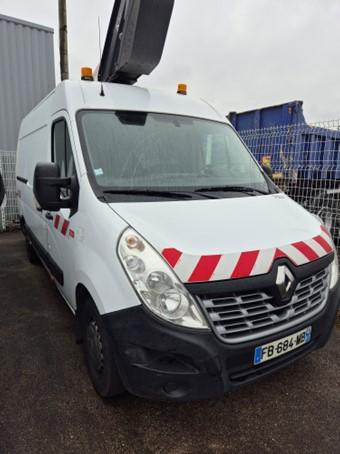 Renault Master Fourgon L2H2 130 cv Nacelle KLUBB K32 - Autopacēlājs: foto 1 Renault Master Fourgon L2H2 130 cv Nacelle KLUBB K32 - Autopacēlājs: foto 1