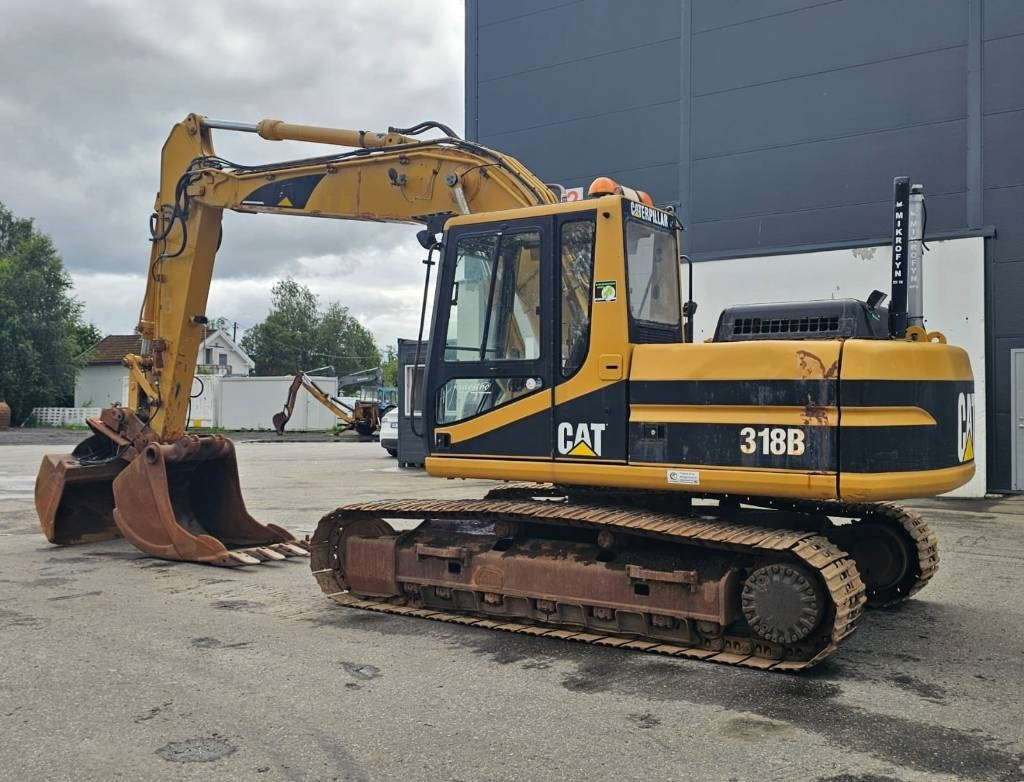 CAT 318 B L - Kāpurķēžu ekskavators: foto 4 CAT 318 B L - Kāpurķēžu ekskavators: foto 4