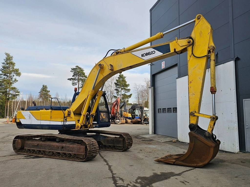Kobelco SK 220 LC - Kāpurķēžu ekskavators: foto 3 Kobelco SK 220 LC - Kāpurķēžu ekskavators: foto 3