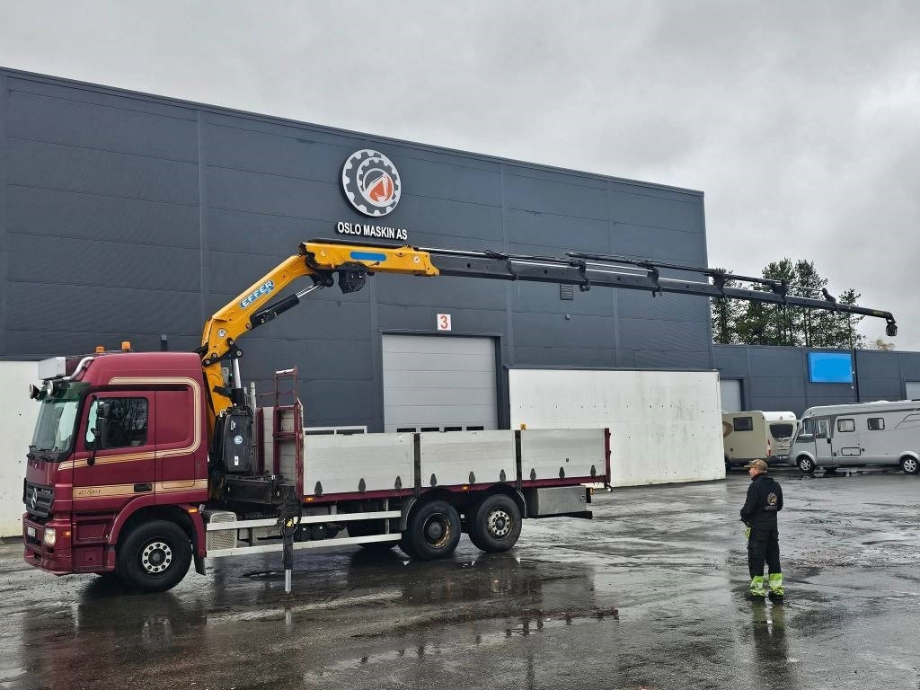 Mercedes-Benz Actros 2544 - Kravas auto ar manipulatoru: foto 2 Mercedes-Benz Actros 2544 - Kravas auto ar manipulatoru: foto 2