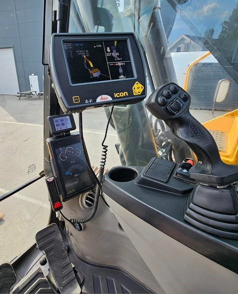 Kāpurķēžu ekskavators Volvo EC250 ENL: foto 50