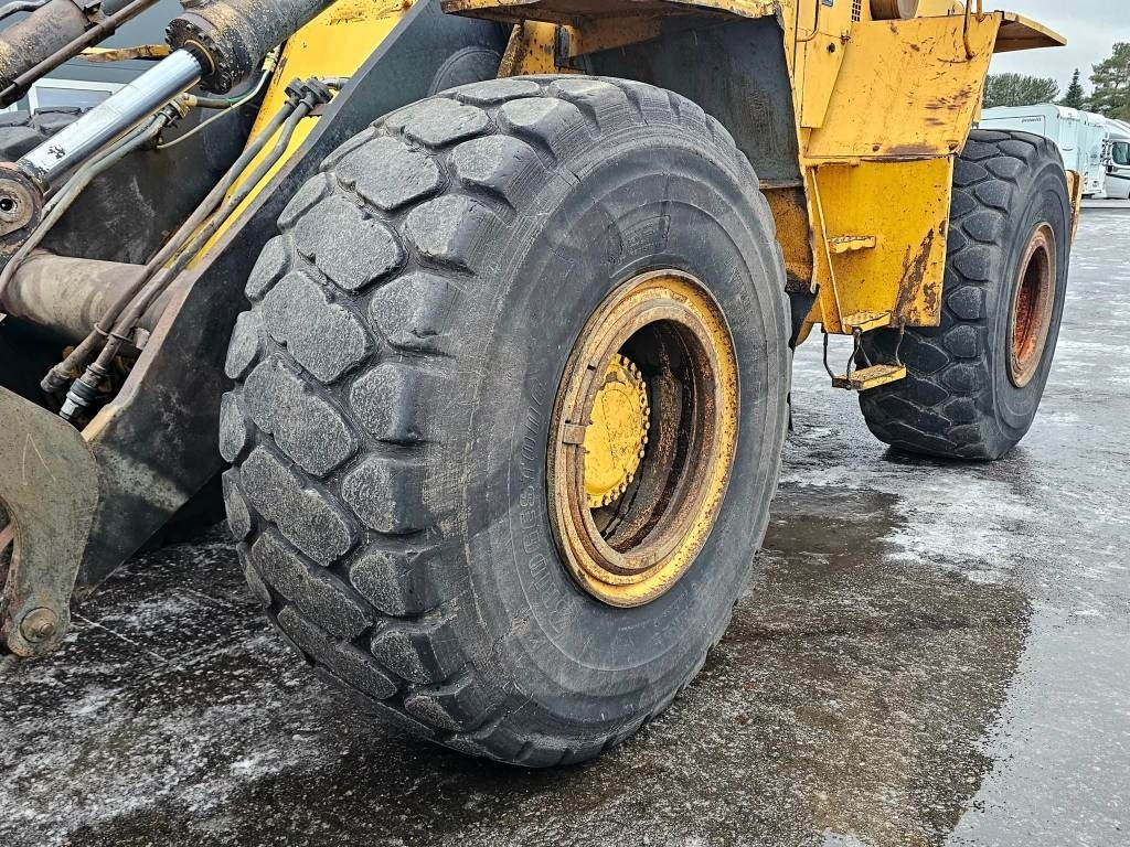 Riteņu iekrāvējs Volvo L 120: foto 11