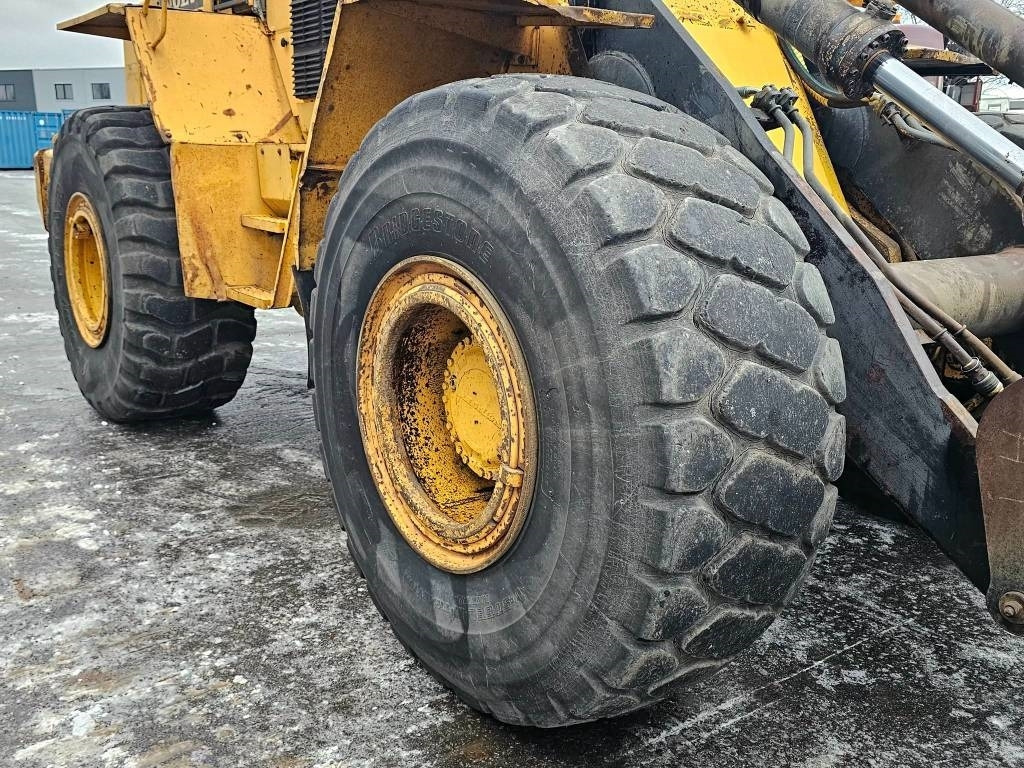 Riteņu iekrāvējs Volvo L 120: foto 10