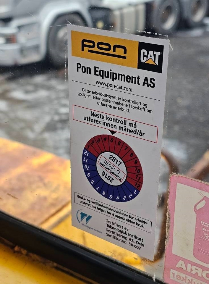 Riteņu iekrāvējs Volvo L 120: foto 24