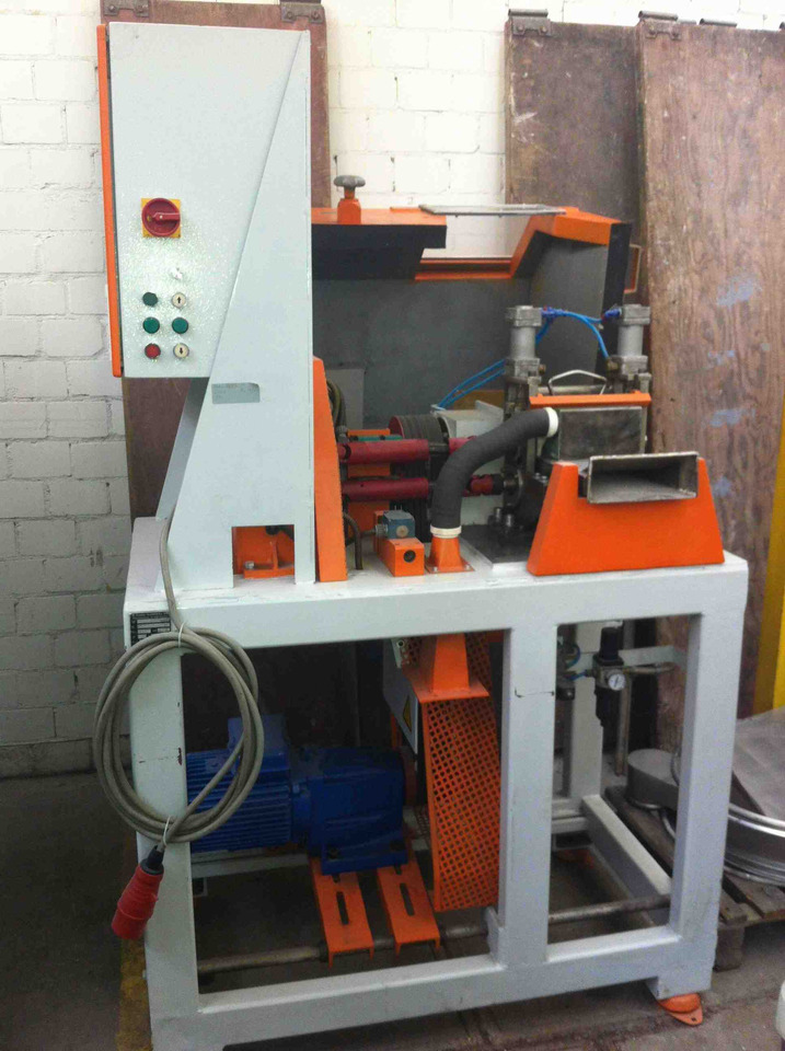 Stranggranulator DREER 200 - Darbagalds: foto 1 Stranggranulator DREER 200 - Darbagalds: foto 1