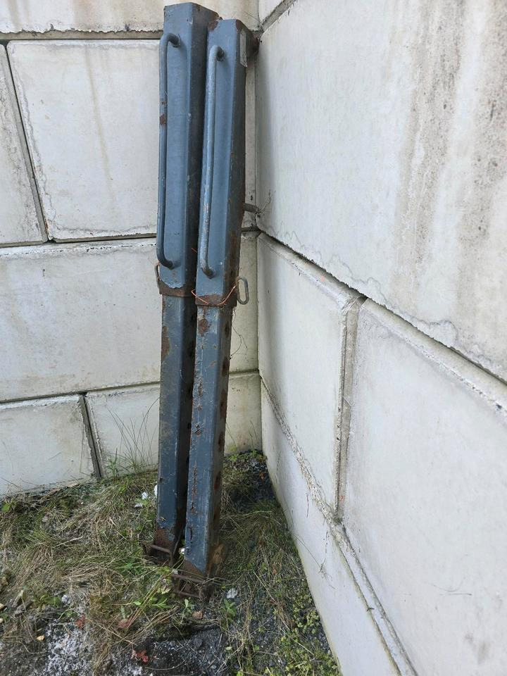 2x Stützen für Epoke Salzstreuer Schmidt Epoke Gmeiner Salzsilo Streuautomat Winterdienst - Sāls un smilts kaisītājs: foto 2 2x Stützen für Epoke Salzstreuer Schmidt Epoke Gmeiner Salzsilo Streuautomat Winterdienst - Sāls un smilts kaisītājs: foto 2