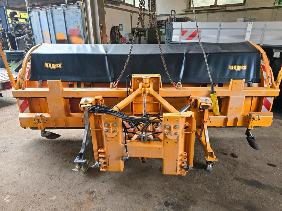 Beilhack Schneepflug PVF 34-4 Schneeschieber Schneeschild Schmidt für Unimog 405/10 405/12 UGN UGE LKW Winterdienst - Sniega arkls: foto 2 Beilhack Schneepflug PVF 34-4 Schneeschieber Schneeschild Schmidt für Unimog 405/10 405/12 UGN UGE LKW Winterdienst - Sniega arkls: foto 2