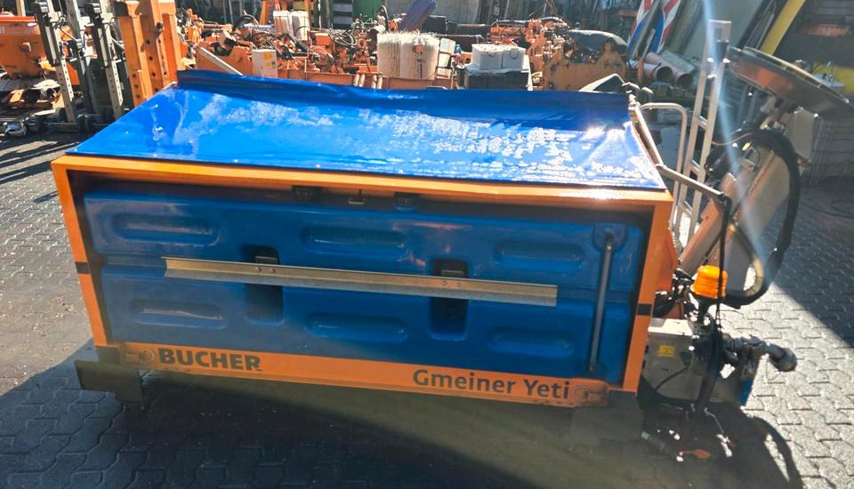 Bucher Yeti 2500W FS Gmeiner Salzstreuer Streuautomat Streusilo für Unimog UGN UGE 405 423 427 530 430 429 - Sāls un smilts kaisītājs: foto 4 Bucher Yeti 2500W FS Gmeiner Salzstreuer Streuautomat Streusilo für Unimog UGN UGE 405 423 427 530 430 429 - Sāls un smilts kaisītājs: foto 4